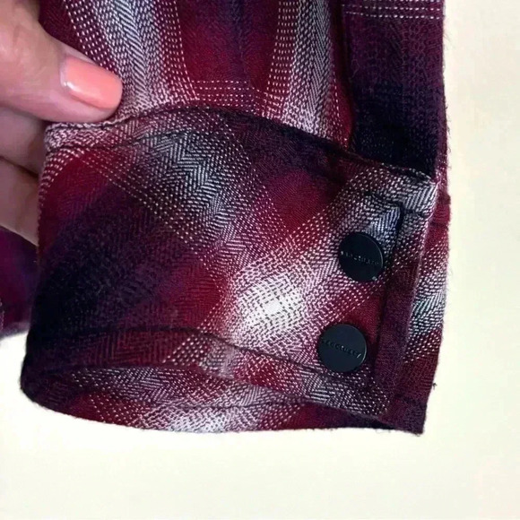 Sanctuary Maroon/White Plaid 100% Rayon Rolled Sleeves Snap Down Shirt Size M - Picture 12 of 16